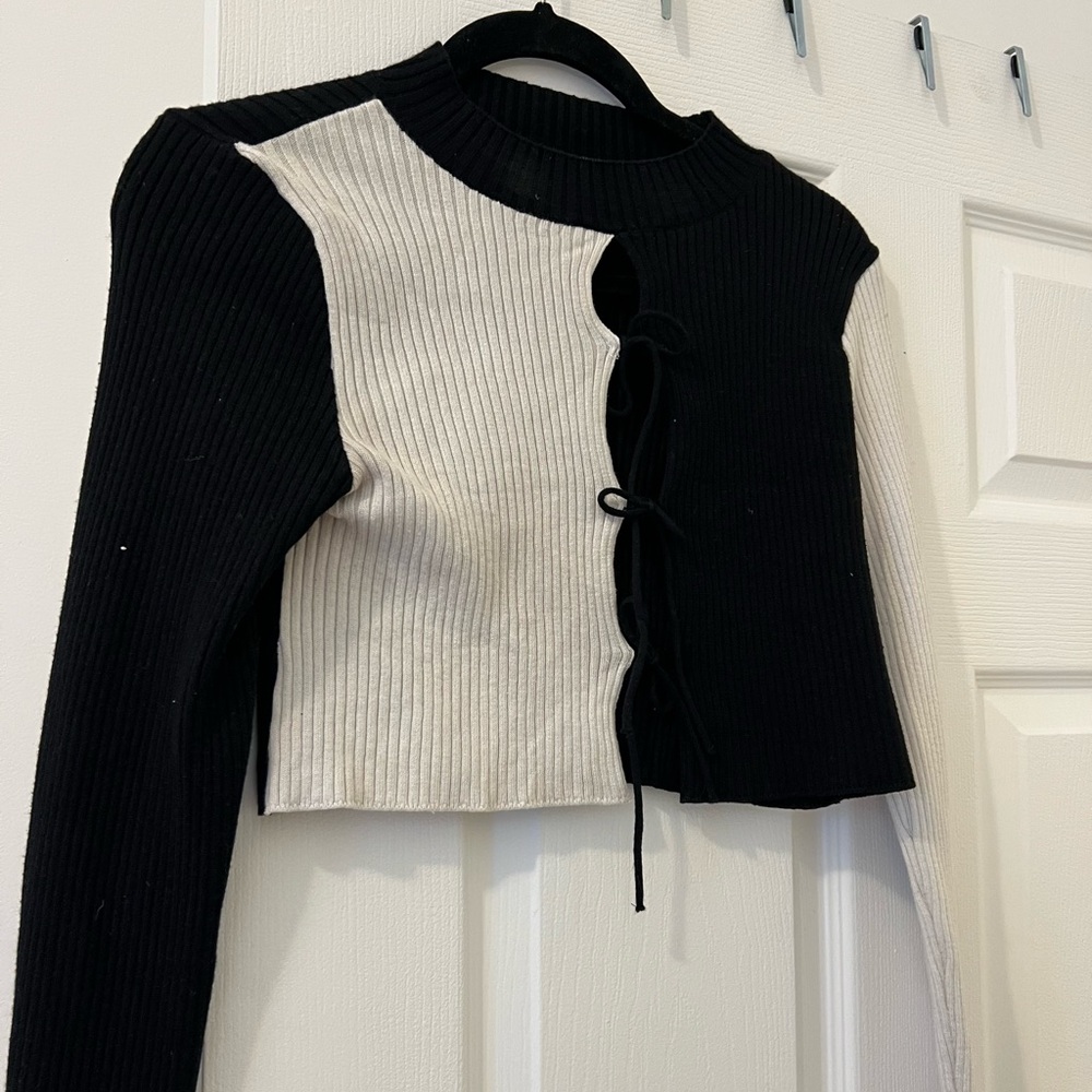 Black and Cream Women's Top